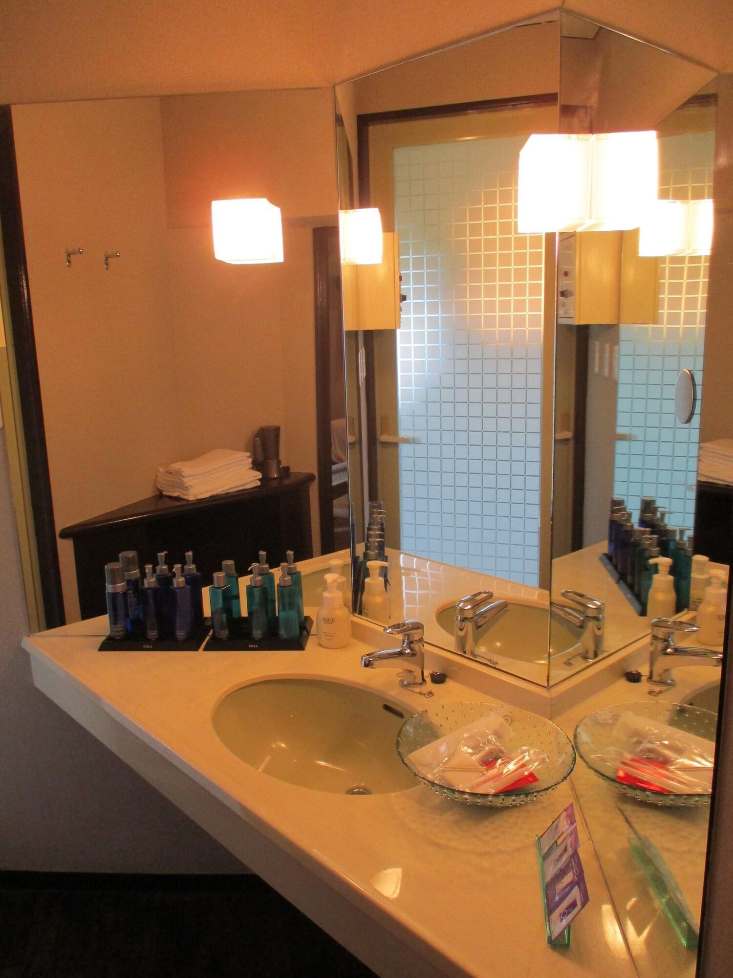 Rycom Crystal Hotel Okinawa Bagian luar foto
