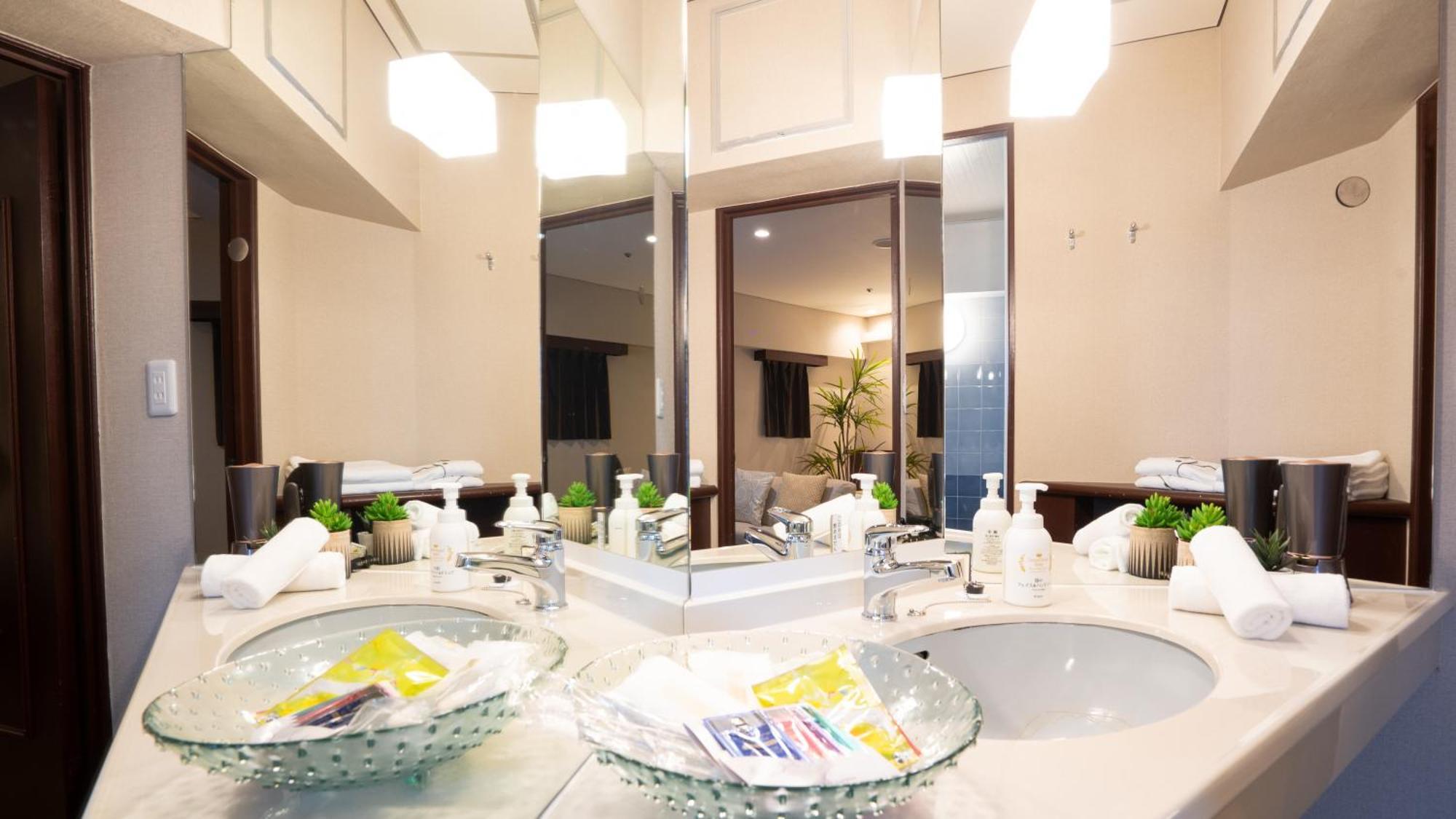 Rycom Crystal Hotel Okinawa Bagian luar foto